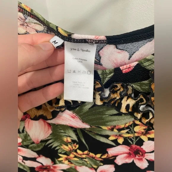 Super cute dress/top - Picture 6 of 6